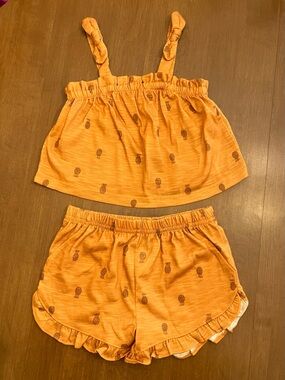 Size 4 Girl’s Pineapple Print Tank & Ruffle Shorts Pajama Set